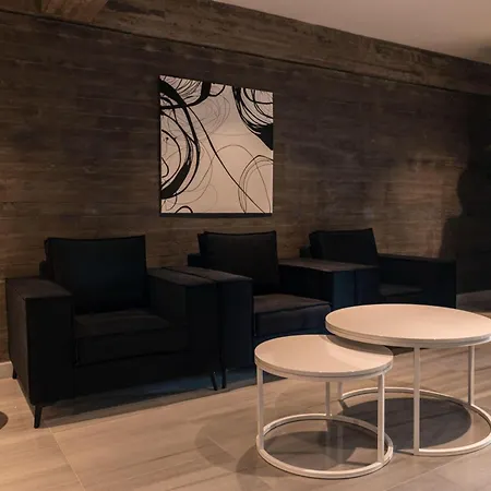Premier 104 1 Bed Apartment *